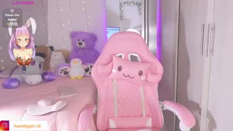 Lynn online show from November 3, 2025, 8:04 am