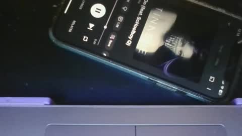 Snapshot of hazeleyez97 chatting on November 3, 2025, 6:14 am Hazeleyez97 online show from November 3, 2025, 6:14 am