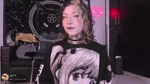 Snapshot of hazellwitch chatting on October 3, 2025, 4:15 pm Hazell Witch online show from October 3, 2025, 4:15 pm