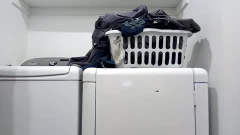 hdrsh08 online show from April 26, 2026, 4:48 pm