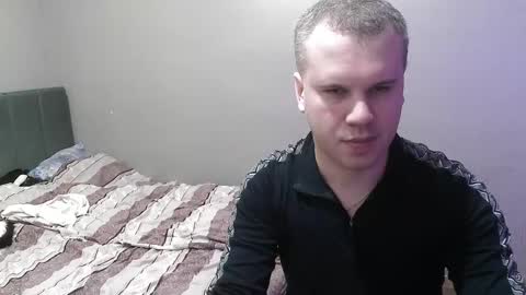 Snapshot of headcrabfromcity17 chatting on December 9, 2024, 9:16 pm crabster online show from December 9, 2024, 9:16 pm