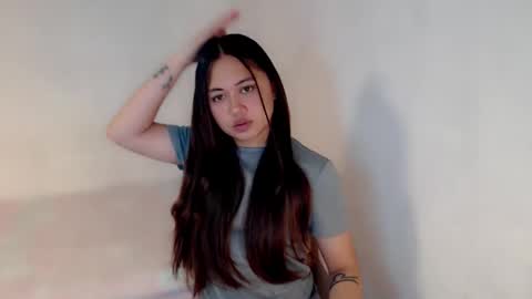 Snapshot of heart_of_asia chatting on April 27, 2026, 7:50 am Yoshin online show from April 27, 2026, 7:50 am