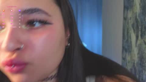 Snapshot of heartbreakermia chatting on December 1, 2025, 4:06 am heartbreakermia online show from December 1, 2025, 4:06 am