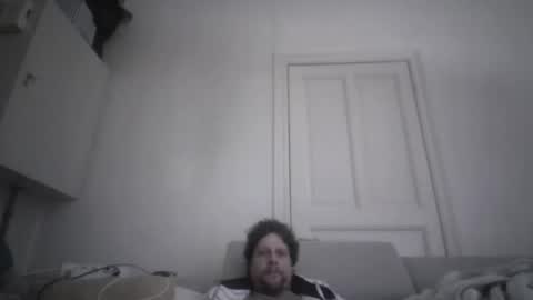 Iejten online show from April 4, 2026, 6:27 pm