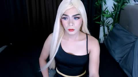 Snapshot of heaven_amethyst chatting on September 12, 2025, 1:49 am Goddess Heaven online show from September 12, 2025, 1:49 am