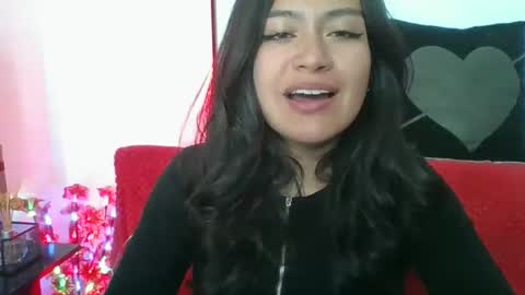 Snapshot of heavencute chatting on December 19, 2024, 11:25 pm Heaven online show from December 19, 2024, 11:25 pm