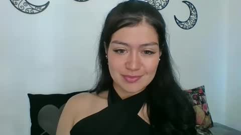 Snapshot of heavencute chatting on February 13, 2025, 5:44 pm Heaven online show from February 13, 2025, 5:44 pm