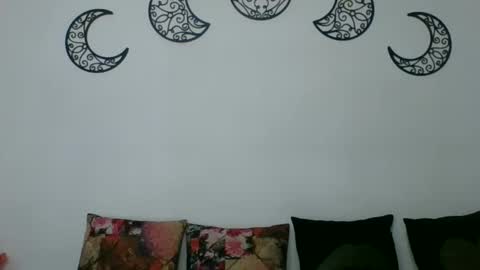 Snapshot of heavencute chatting on February 22, 2025, 6:52 pm Heaven online show from February 22, 2025, 6:52 pm