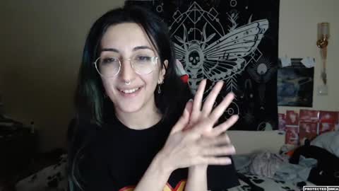 Snapshot of heavenlycreature chatting on January 2, 2025, 2:33 am Diana online show from January 2, 2025, 2:33 am