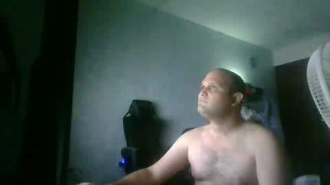 Snapshot of heavy_rebellxc chatting on June 17, 2026, 6:16 am Heavy Rebell online show from June 17, 2026, 6:16 am