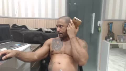 Snapshot of hebertgomes chatting on December 20, 2024, 2:30 am hebertgomes online show from December 20, 2024, 2:30 am