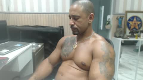 Snapshot of hebertgomes chatting on March 1, 2025, 1:22 am hebertgomes online show from March 1, 2025, 1:22 am