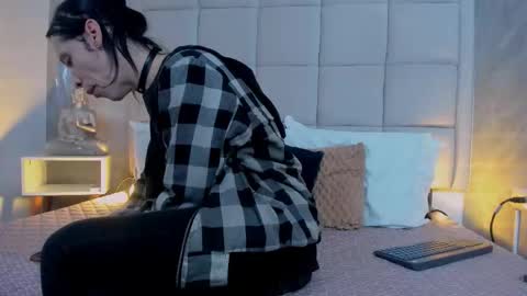 Keira Hecate online show from October 1, 2025, 8:26 pm