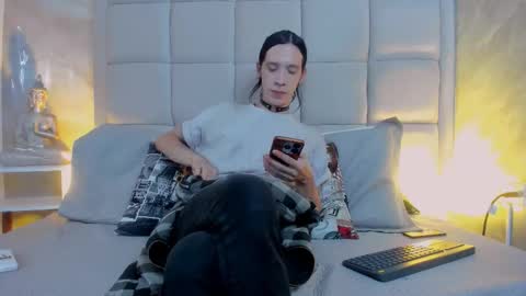 Keira Hecate online show from November 2, 2025, 8:00 pm