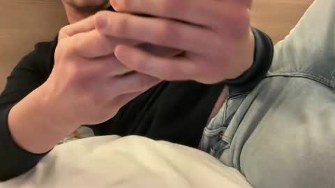 hedonistfr online show from December 15, 2025, 4:11 pm