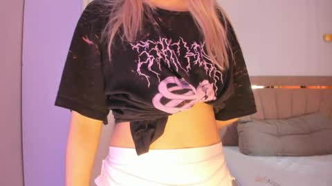 Call me Mia online show from April 14, 2026, 3:23 am