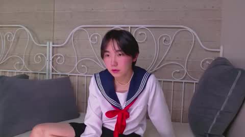 HEEJIN online show from October 30, 2025, 8:20 pm