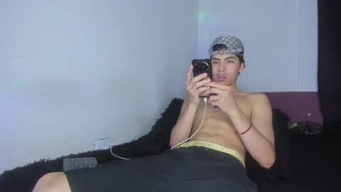heellboy_ online show from June 12, 2026, 10:19 pm