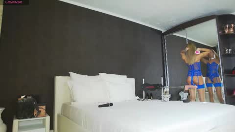 Snapshot of hefner_girl chatting on November 7, 2025, 6:41 pm Helen online show from November 7, 2025, 6:41 pm