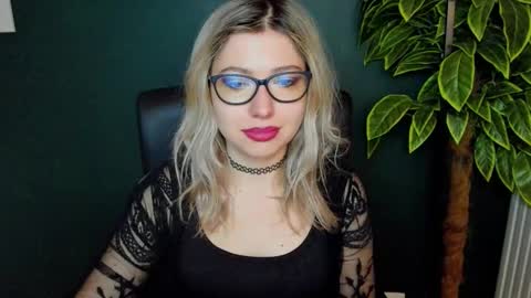 Heidi online show from December 2, 2025, 5:35 am