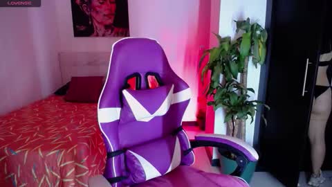 Snapshot of heidy_7 chatting on October 24, 2025, 1:18 pm Heidy online show from October 24, 2025, 1:18 pm