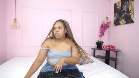 Snapshot of heidybbw chatting on July 18, 2026, 10:46 pm Heidy online show from July 18, 2026, 10:46 pm