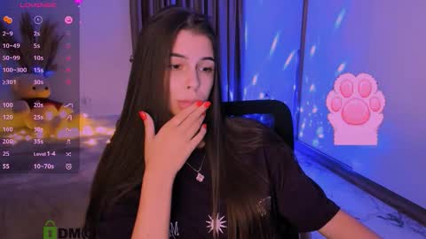 Snapshot of heileymeow chatting on October 21, 2025, 9:04 pm Heiley online show from October 21, 2025, 9:04 pm