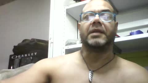 Snapshot of heistt chatting on October 18, 2025, 1:19 am Heist Stein online show from October 18, 2025, 1:19 am