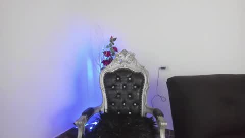 Hela   Independent model online show from January 18, 2025, 1:41 am