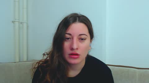 helen_adams_ online show from February 5, 2025, 5:20 am