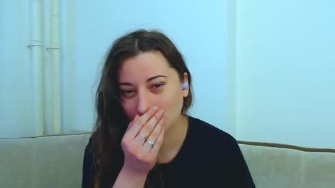 helen_adams_ online show from February 17, 2025, 6:31 am