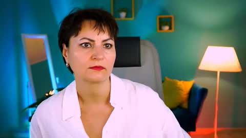 helenbeler online show from November 24, 2025, 8:36 am