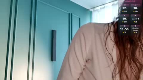 Snapshot of helenblash chatting on July 15, 2026, 12:21 pm Scarlet online show from July 15, 2026, 12:21 pm