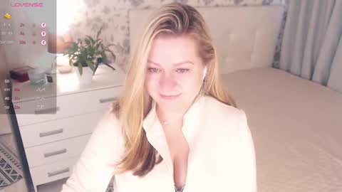 Snapshot of helenbonham chatting on March 1, 2025, 7:30 am Helena Bonham online show from March 1, 2025, 7:30 am