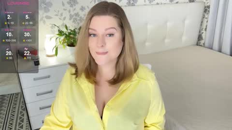 Snapshot of helenbonham chatting on October 29, 2025, 3:58 pm Helena Bonham online show from October 29, 2025, 3:58 pm