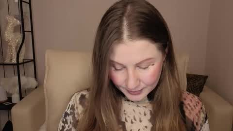 Snapshot of helens_lov chatting on January 17, 2026, 2:16 am Helen online show from January 17, 2026, 2:16 am