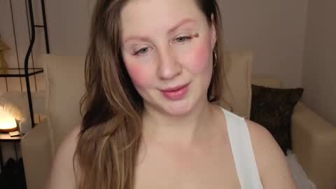 Snapshot of helens_lov chatting on February 5, 2026, 1:21 am Helen online show from February 5, 2026, 1:21 am