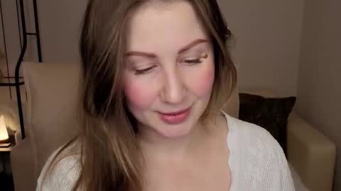 Snapshot of helens_lov chatting on February 8, 2026, 1:42 am Helen online show from February 8, 2026, 1:42 am