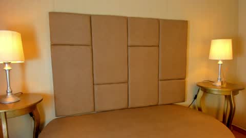 Helen or Hells online show from March 30, 2026, 12:39 pm