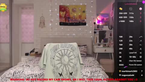 Snapshot of helenundersin chatting on December 3, 2024, 4:39 pm Helen online show from December 3, 2024, 4:39 pm