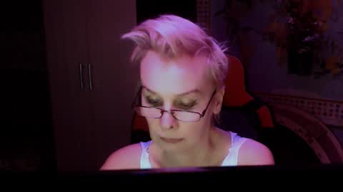 Snapshot of helgahimmele chatting on March 22, 2026, 8:23 pm Helga online show from March 22, 2026, 8:23 pm