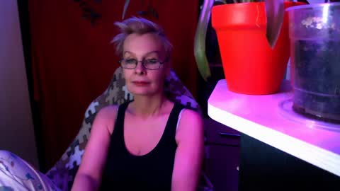 Snapshot of helgahimmele chatting on March 29, 2026, 5:13 pm Helga online show from March 29, 2026, 5:13 pm