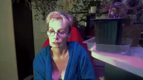 Helga online show from July 27, 2026, 6:15 pm
