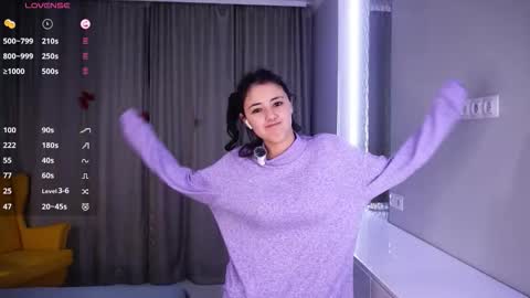 Aurora online show from February 2, 2026, 9:02 pm