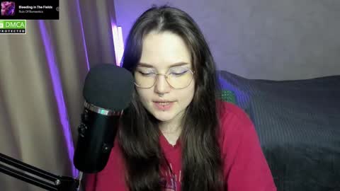 Red online show from February 14, 2025, 9:43 pm