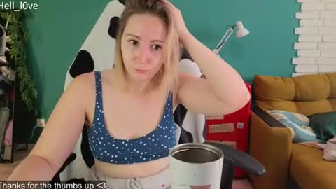 Snapshot of hell_l0ve chatting on June 30, 2026, 4:57 am Anastasiia online show from June 30, 2026, 4:57 am