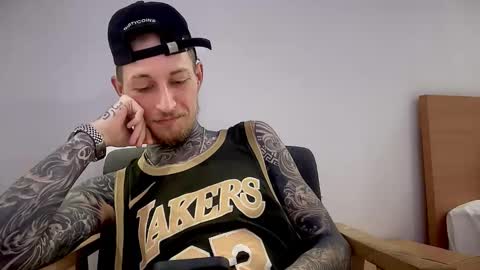 hellacozy online show from March 26, 2026, 2:06 am