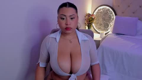 hellenamazing online show from November 26, 2025, 5:41 am