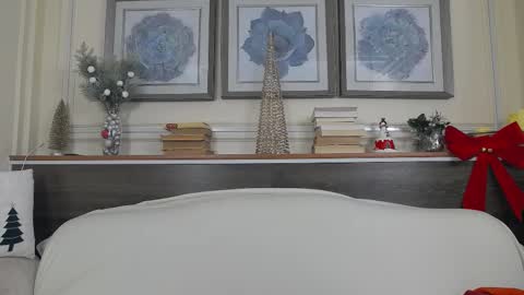    online show from December 18, 2025, 4:18 am