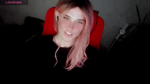 Snapshot of hellenspellman chatting on October 12, 2025, 3:11 pm Helen Spellman online show from October 12, 2025, 3:11 pm